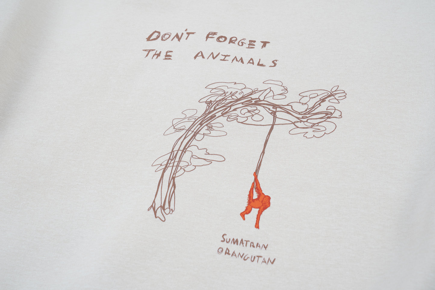 Blue Orangutan Endangered Species sweater made of organic cotton in the streetwear style with the phrase Don't Forget The Animals